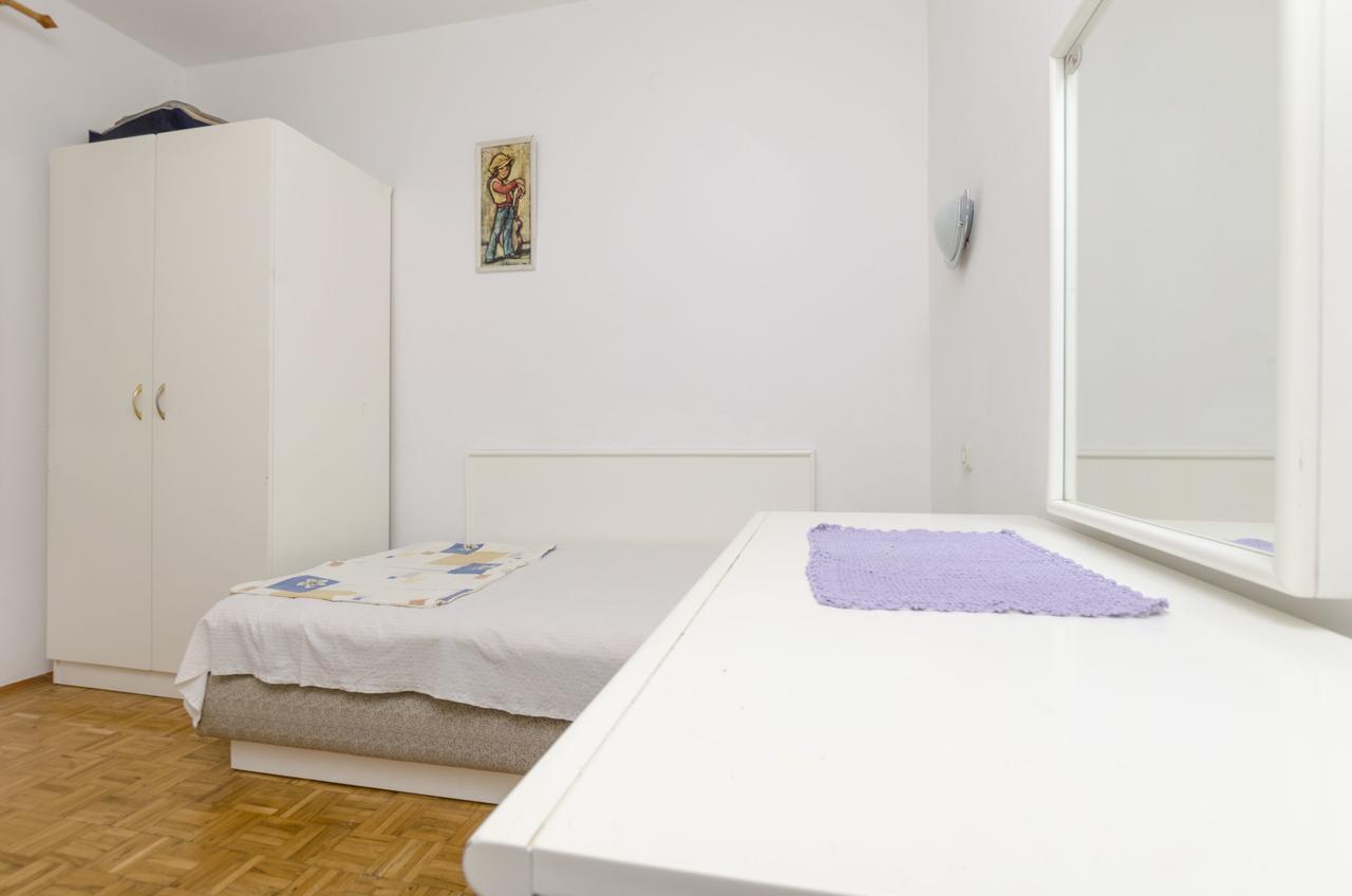 Apartments Tonin Ivan Dolac Esterno foto