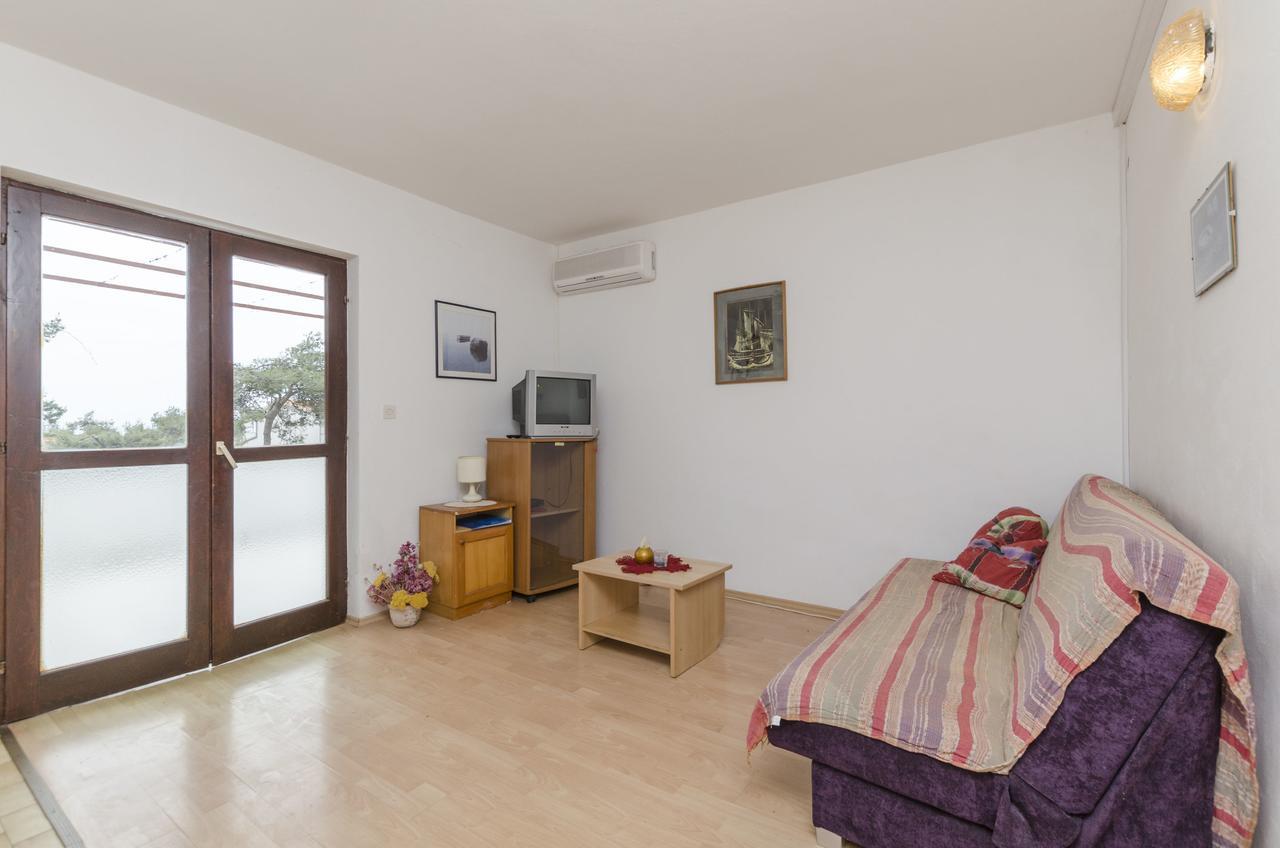 Apartments Tonin Ivan Dolac Esterno foto